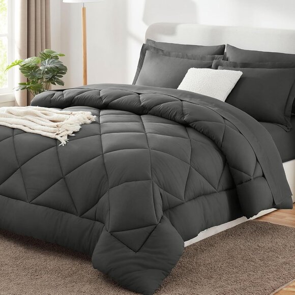7 Pieces, Luxury Soft Bed Set for All Seasons, Bedding Set w/Down Alternative - Picture 1 of 6